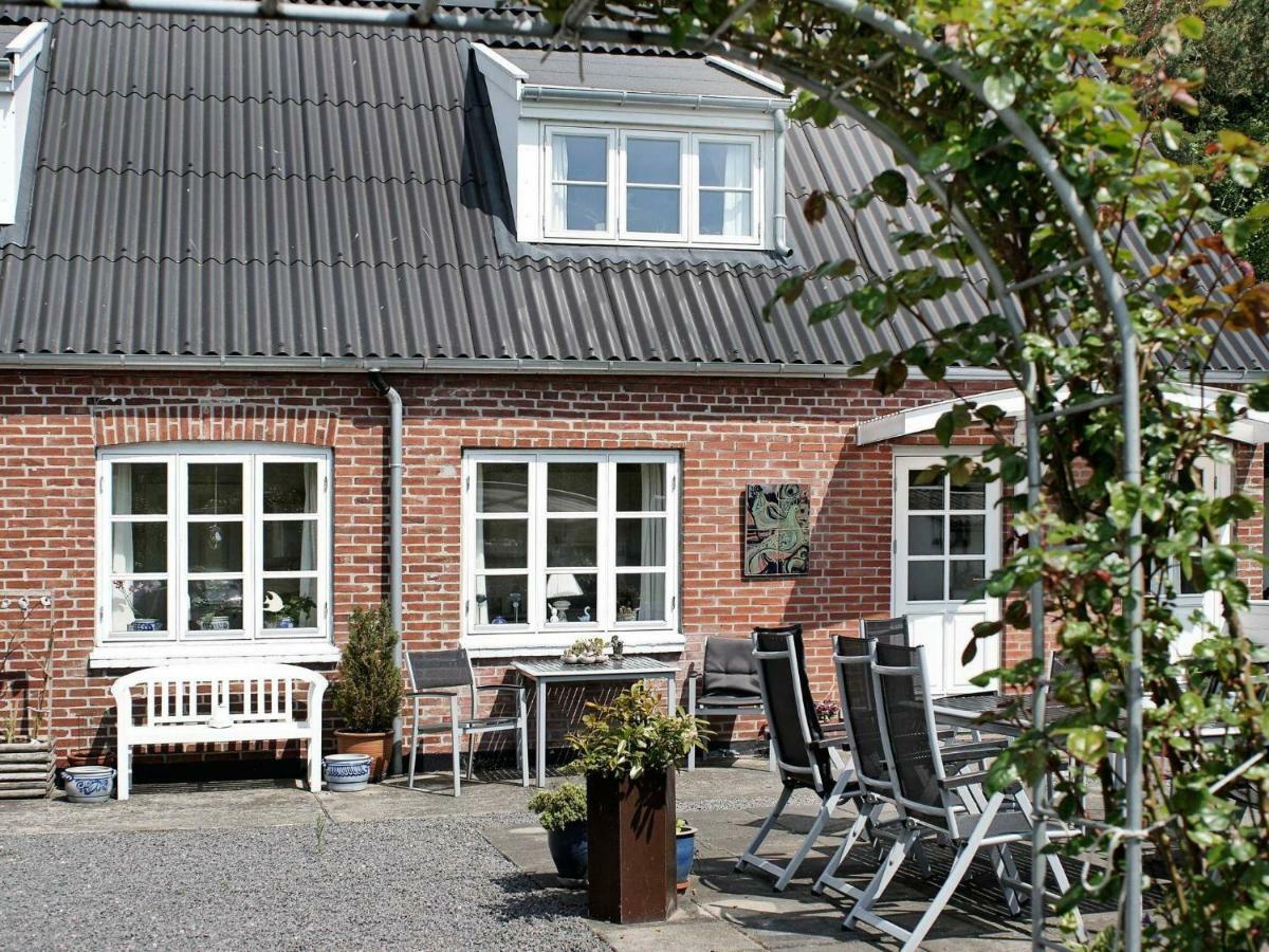 4 Person Holiday Home In Nex Langedeby Esterno foto